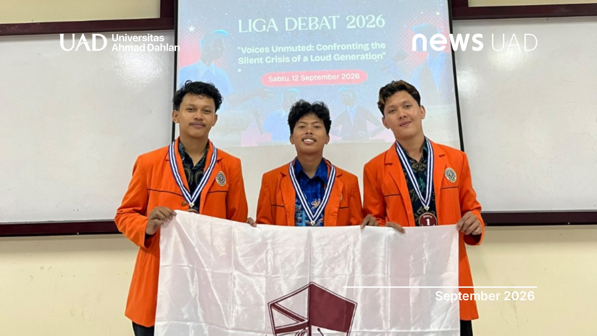 Tim Debat UAD Raih Juara I Liga Debat Wilayah Yogyakarta