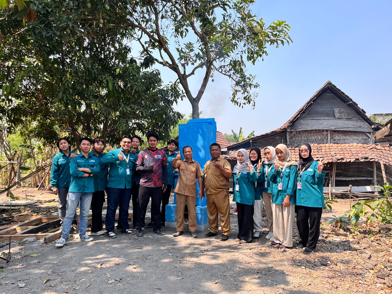 BAROCKS Berdiri di Bangeran, Inovasi KKN Kelompok 20 UM Gresik yang Diharapkan Terus Bermanfaat untuk Warga