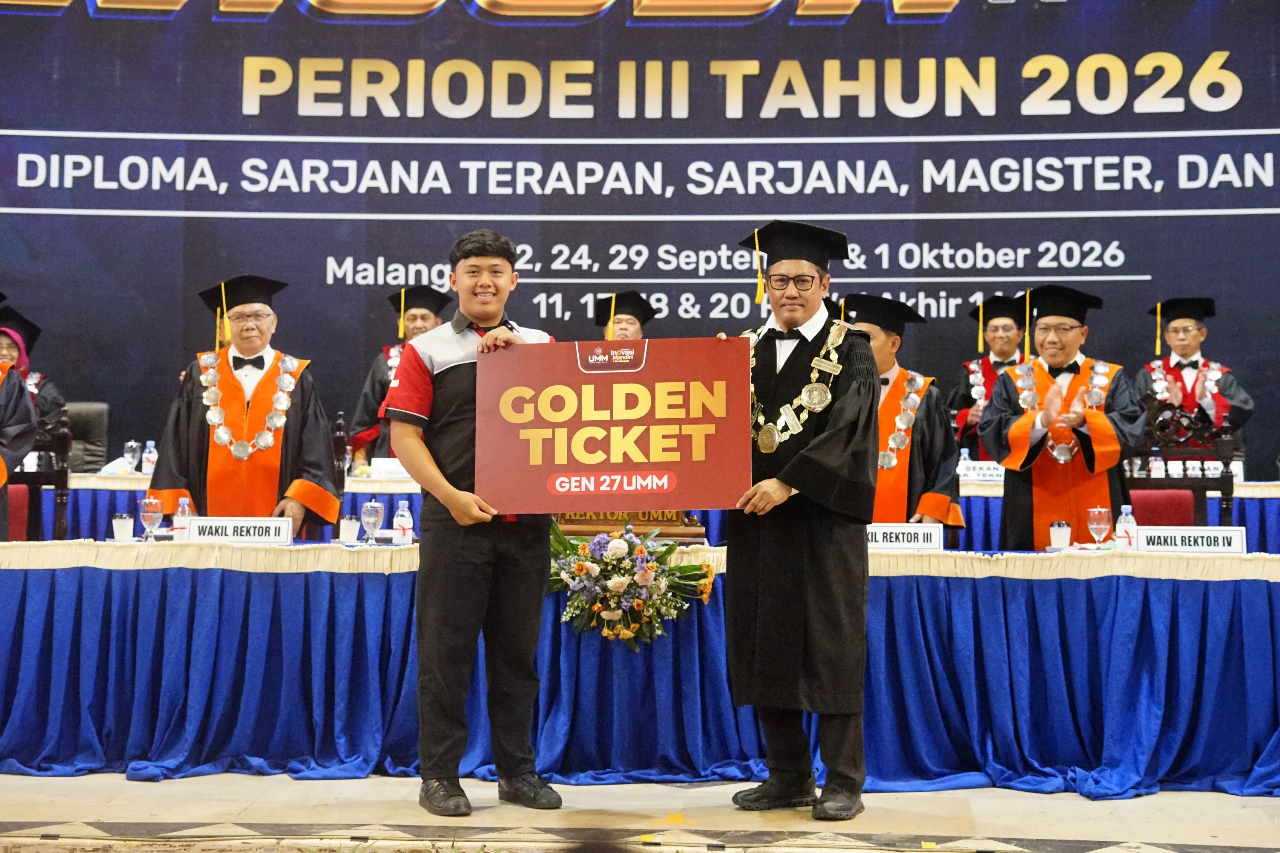 Di Wisuda ke-123, Rektor UMM Resmi Buka PMB Gen 27 dan Siapkan Beragam Beasiswa